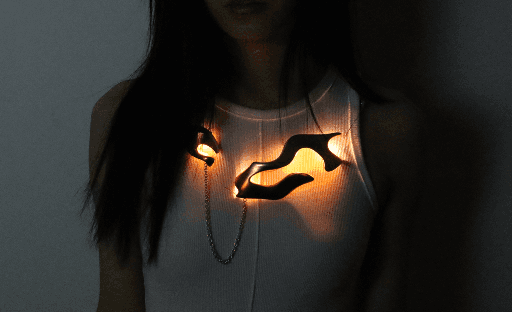 Interactive jewelry design for Suzhou Pintan show: An AR Lighting show